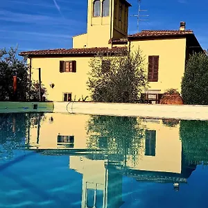 https://villa-guarnaschelli.it-tuscanyhotel.com