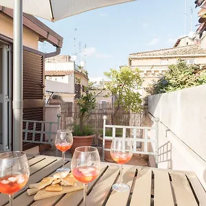 Apartamento Penthouse With Terrace In The Heart Of, Roma