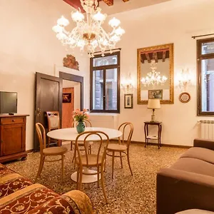  Appartement Fenice Backstage Over Canal Italie
